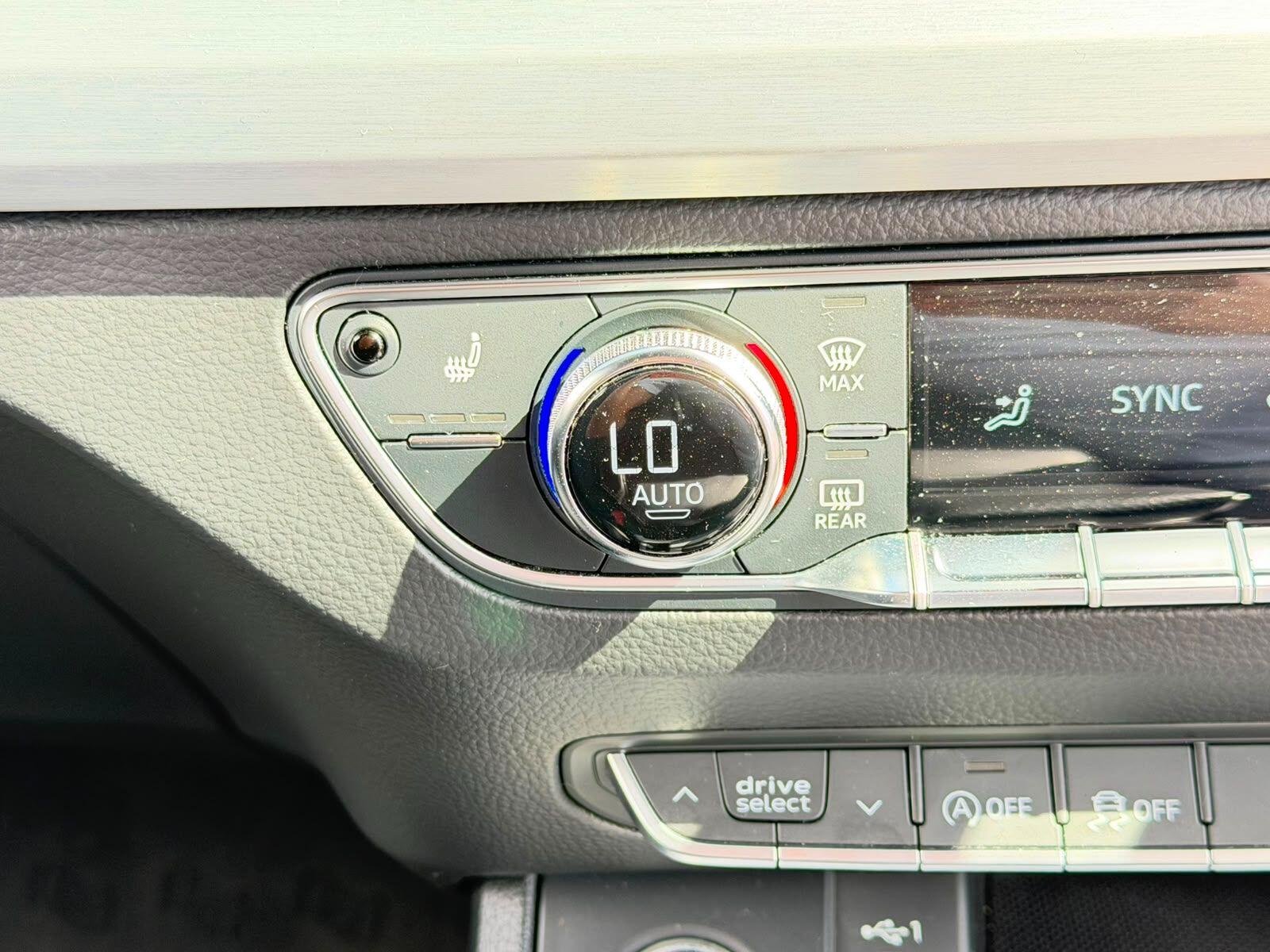 Audi Q5 view 23