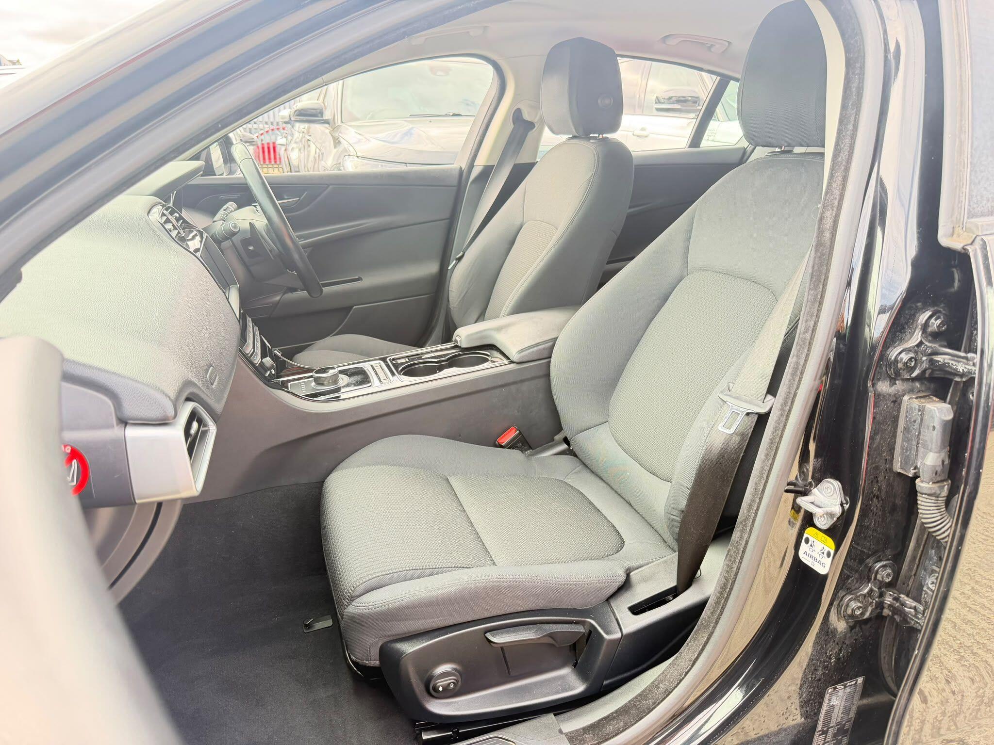 Jaguar XE view 29