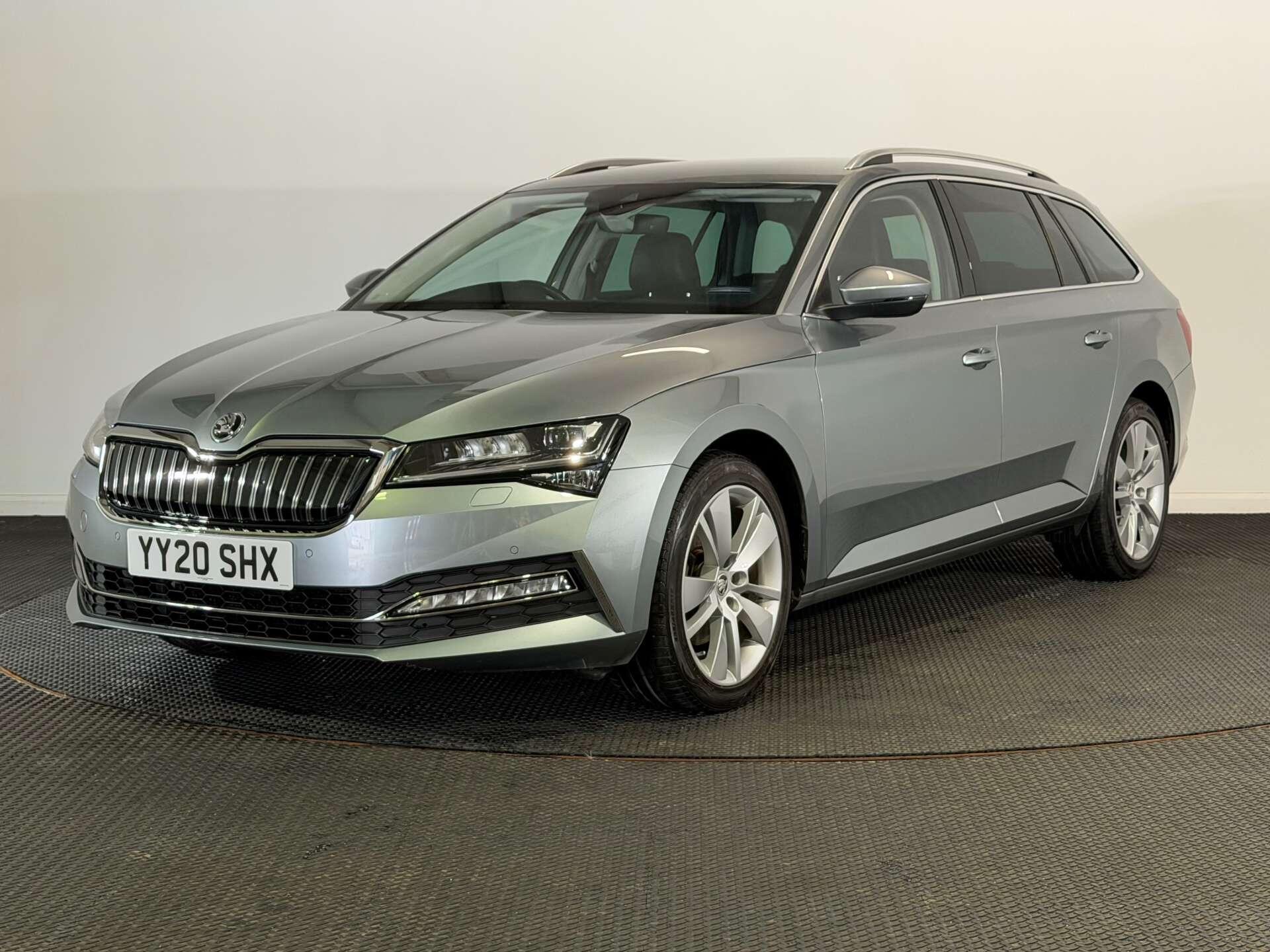 Skoda Superb view 3