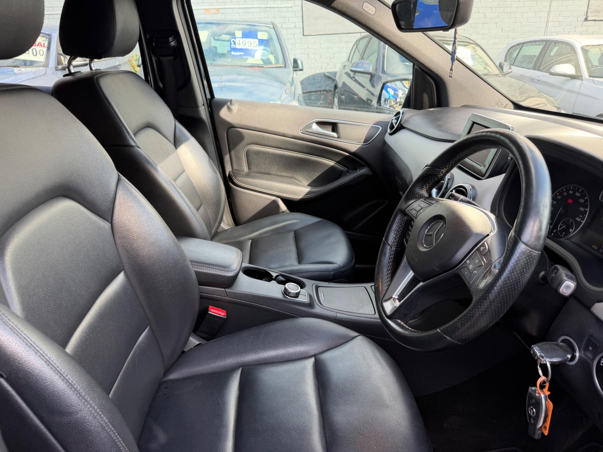 Mercedes-Benz B-Class view 10