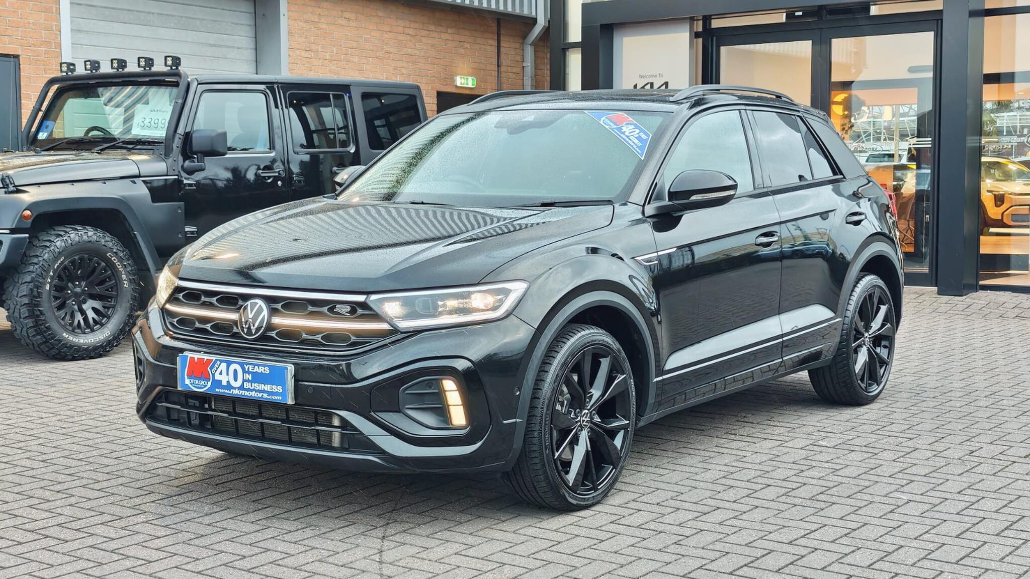 Volkswagen T-Roc view 4