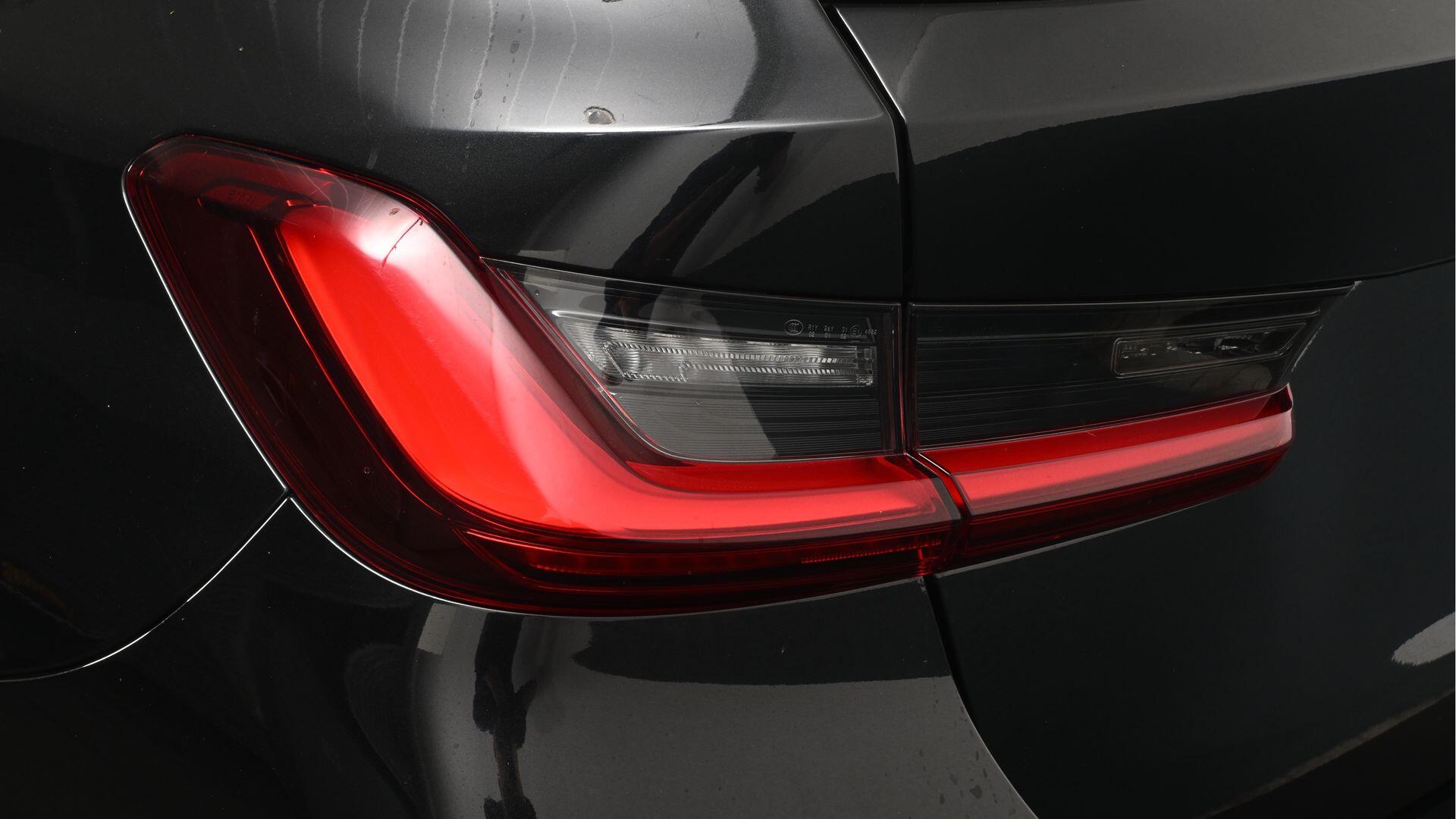 BMW 3 Series view 21