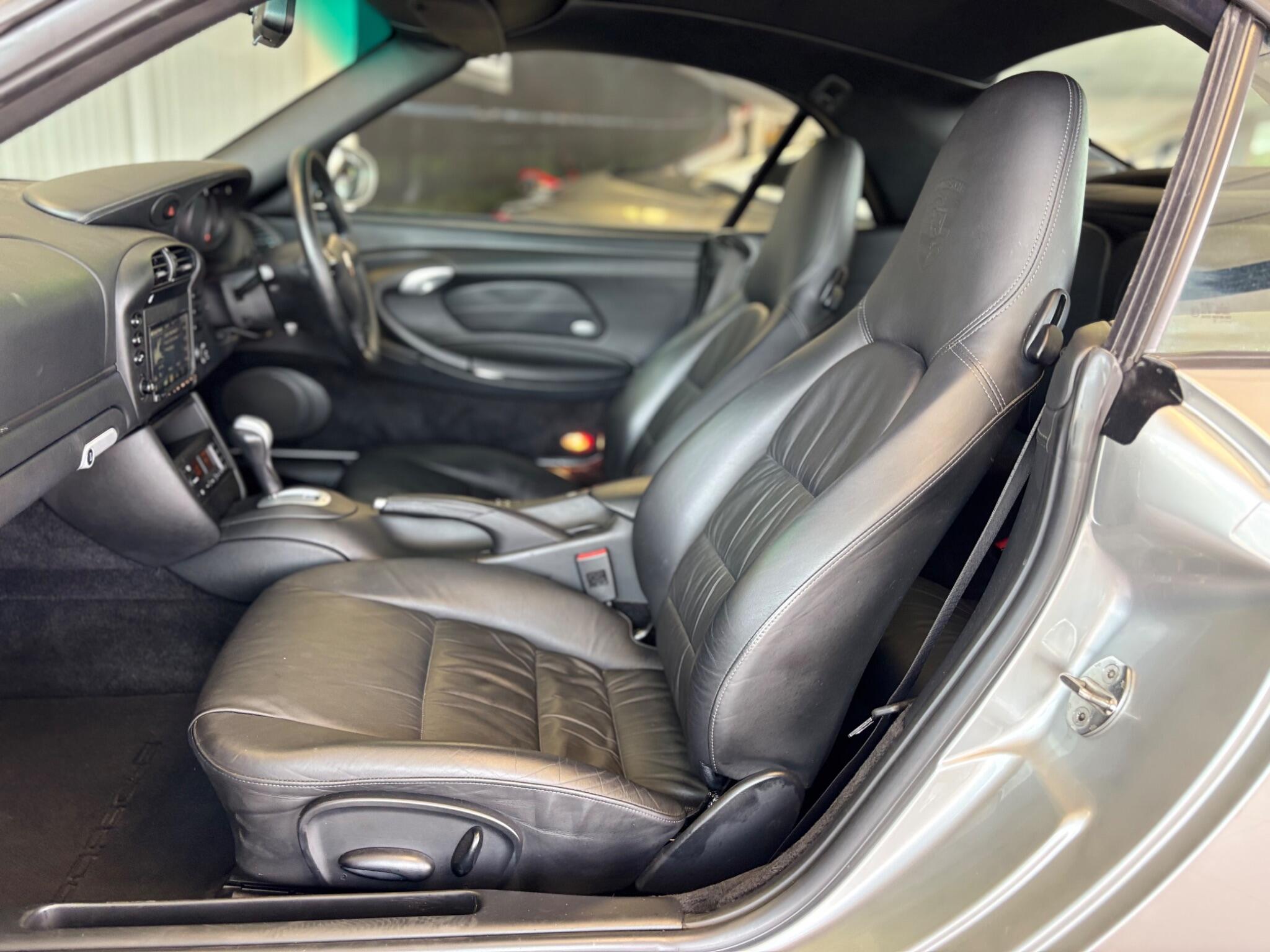 Porsche 911 view 61