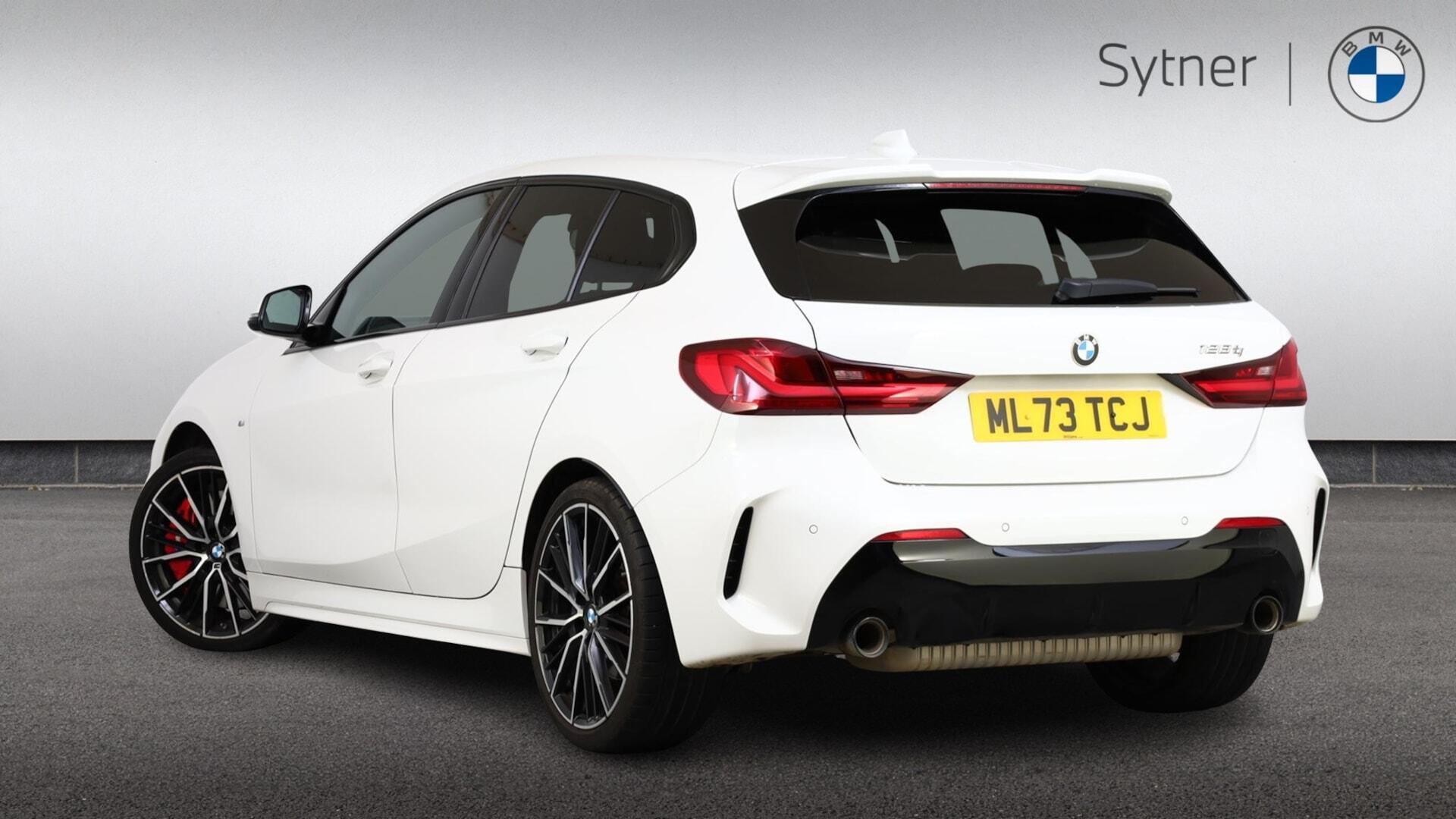 BMW 1 Series view 2