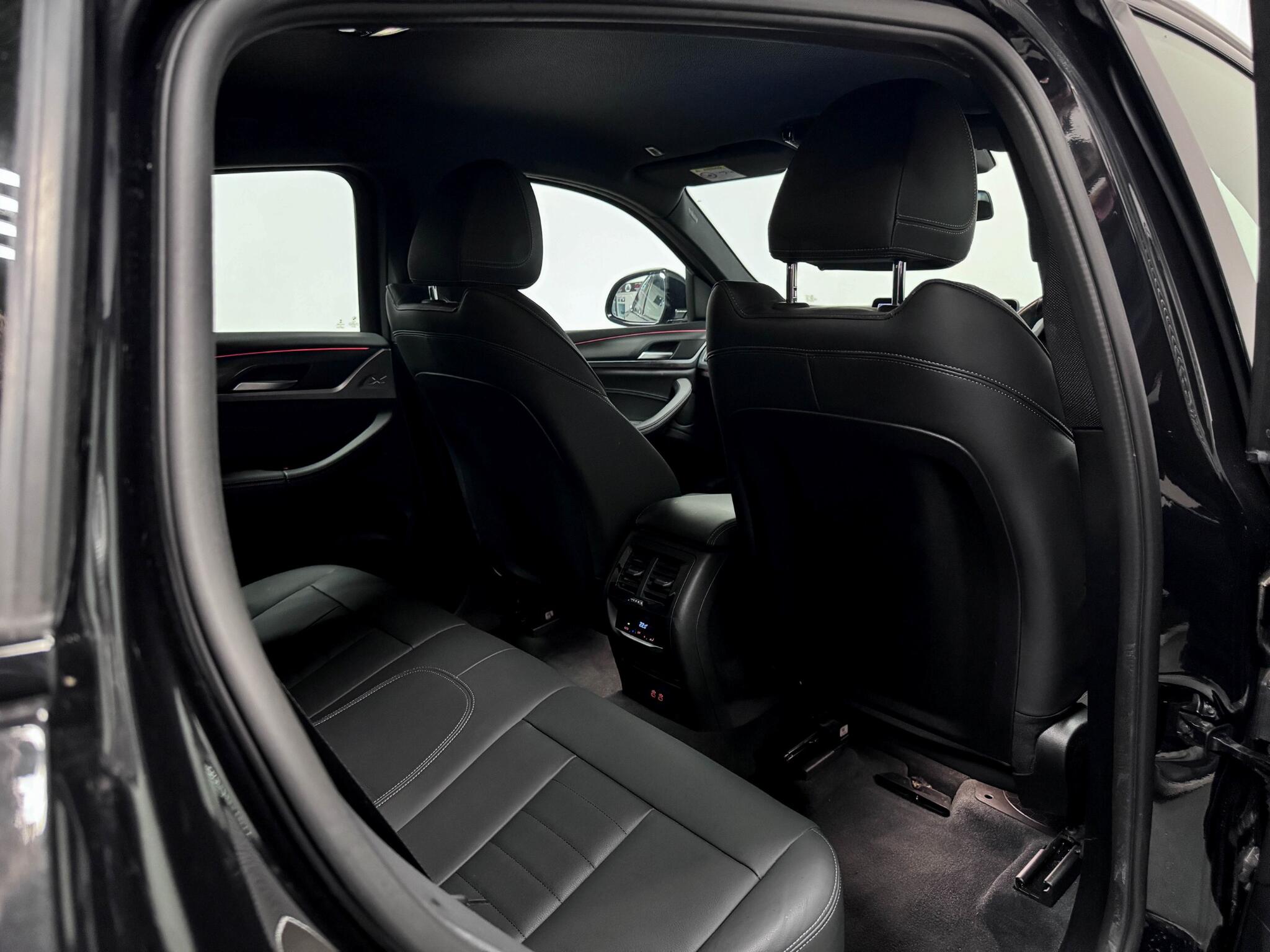 BMW X4 view 23