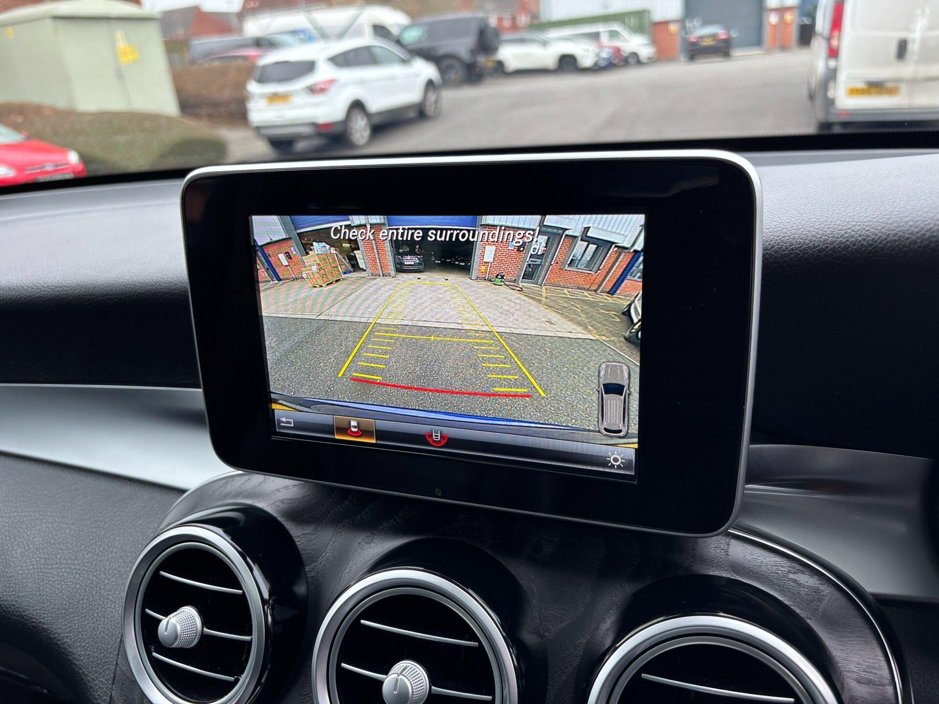 Mercedes-Benz GLC view 12