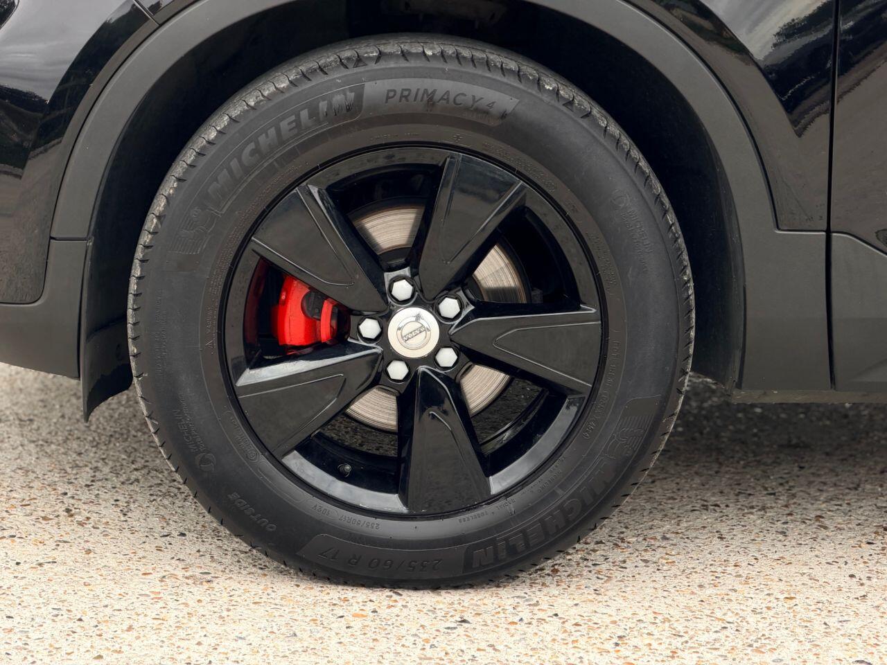 Volvo XC40 view 11