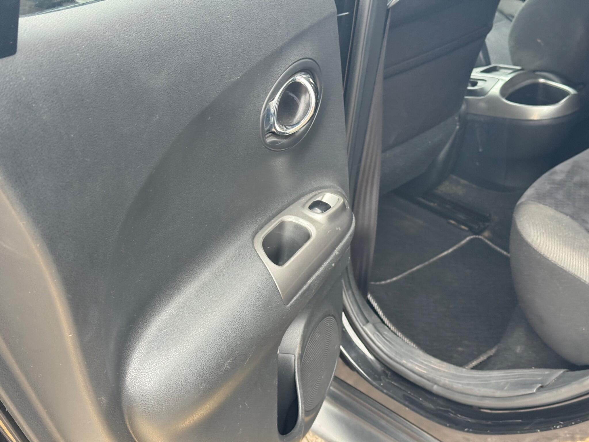 Nissan Juke view 26