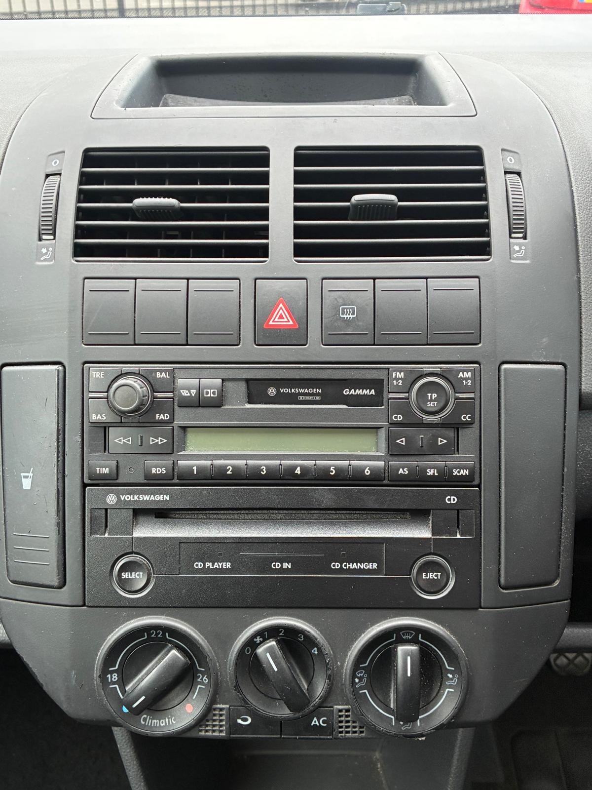 Volkswagen Polo view 17