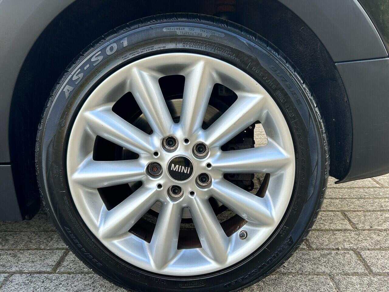 Mini Clubman view 4