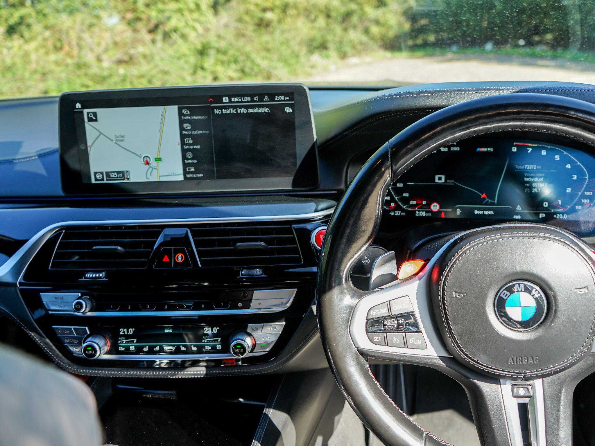 BMW M5 view 8