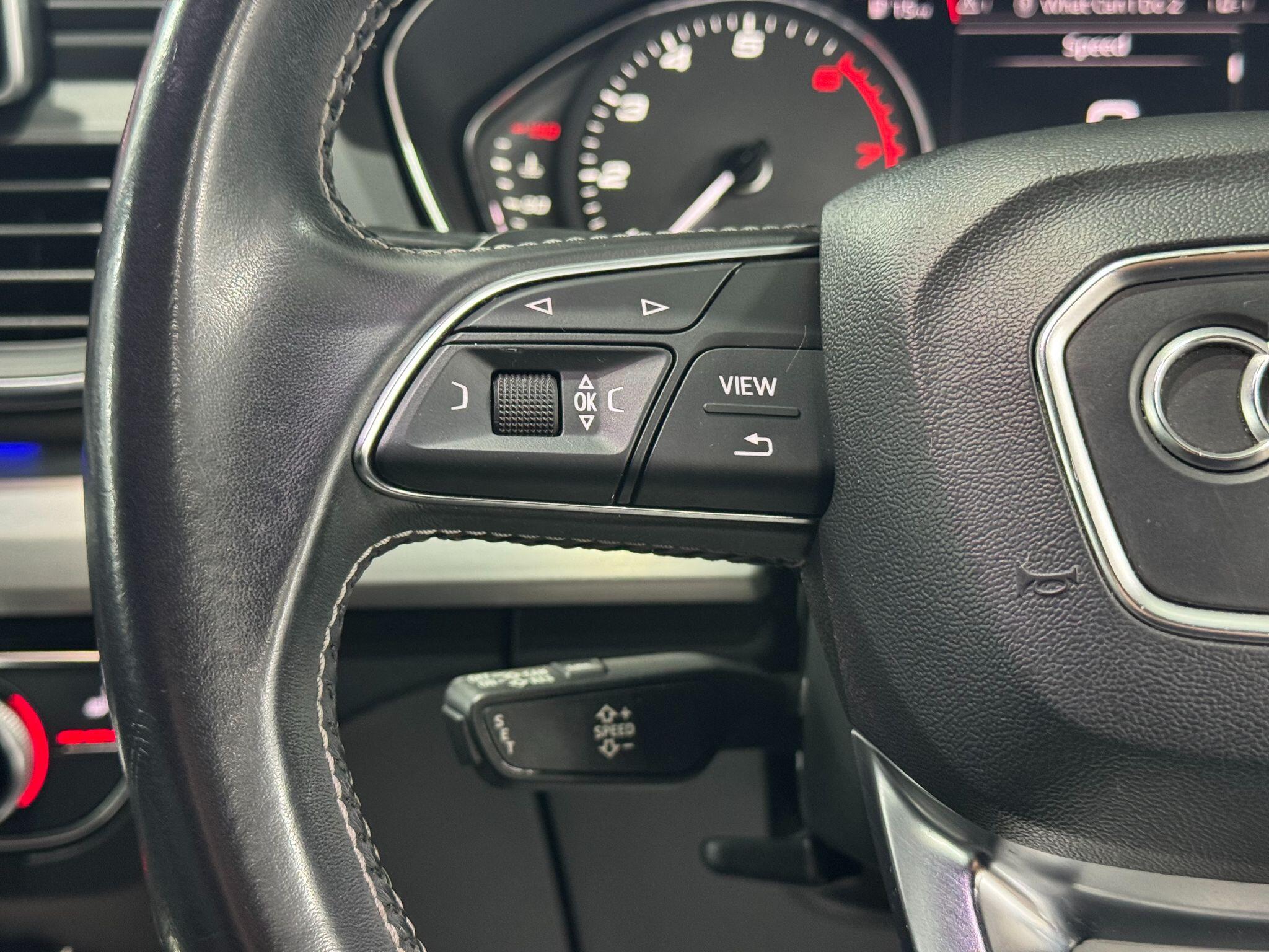 Audi SQ5 view 38