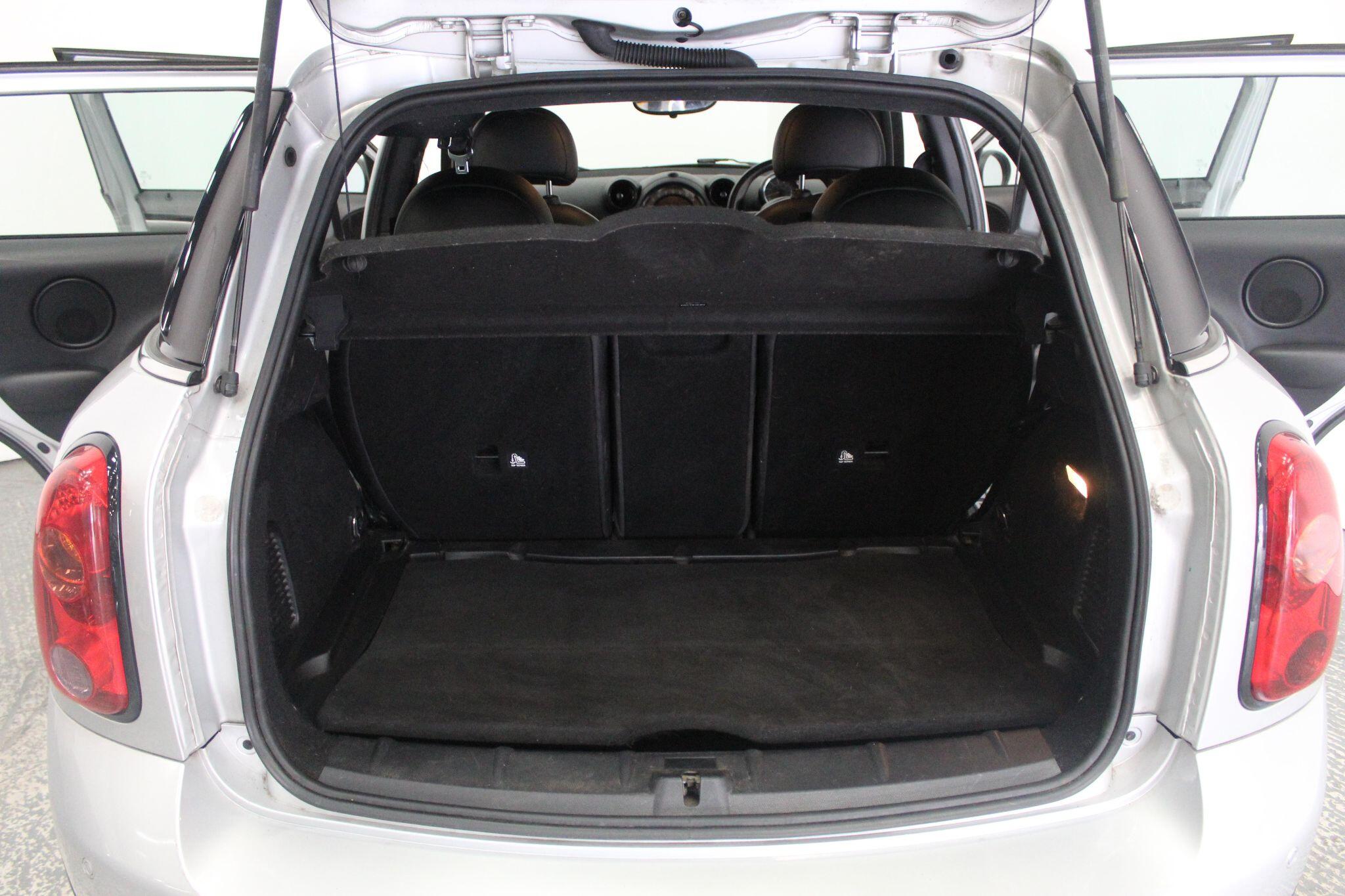 Mini Countryman view 22