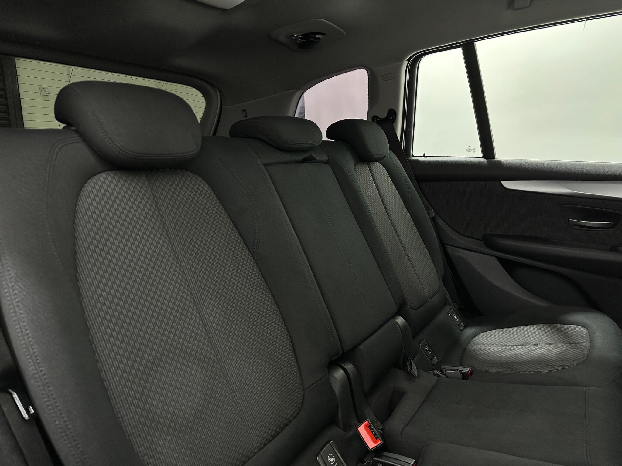 BMW 2 Series view 42