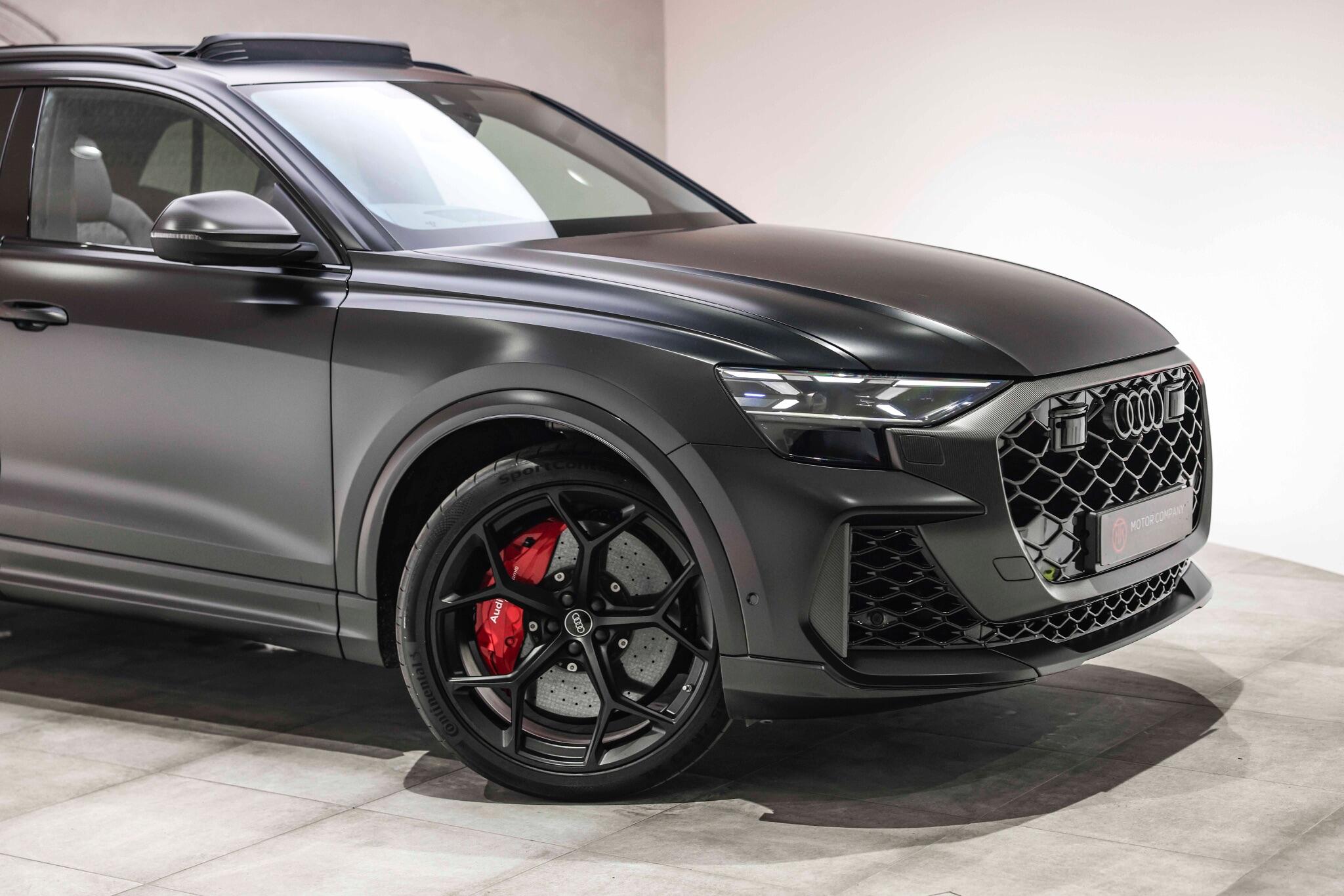 Audi RSQ8 view 16