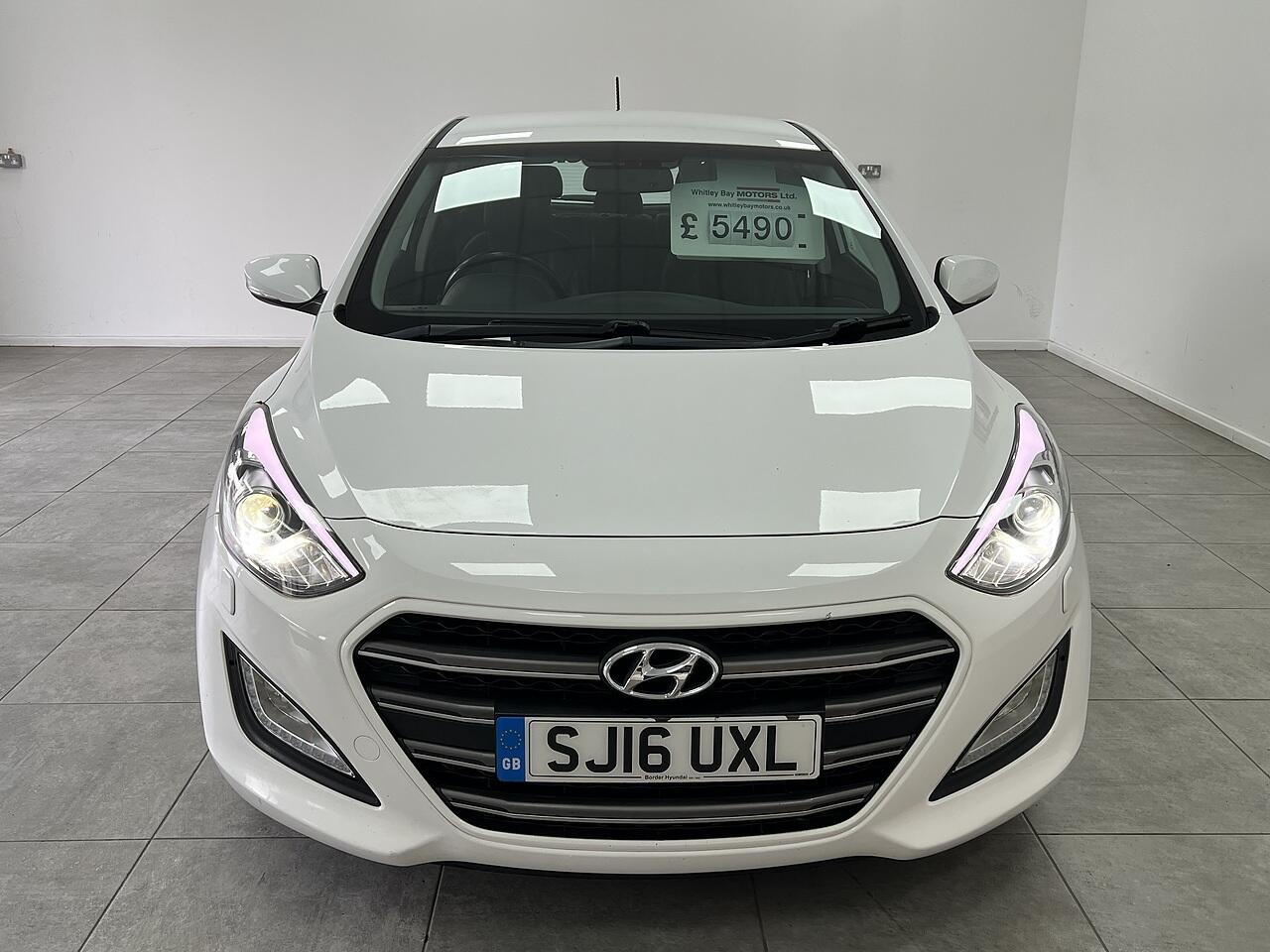 Hyundai i30 view 7