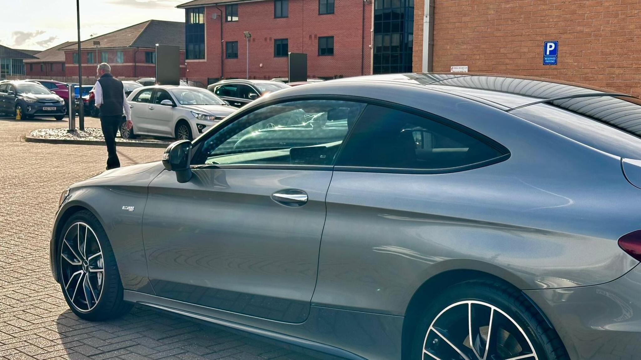 Mercedes-Benz C Class view 11