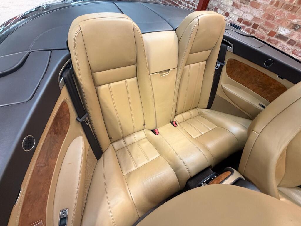 Bentley Continental view 28