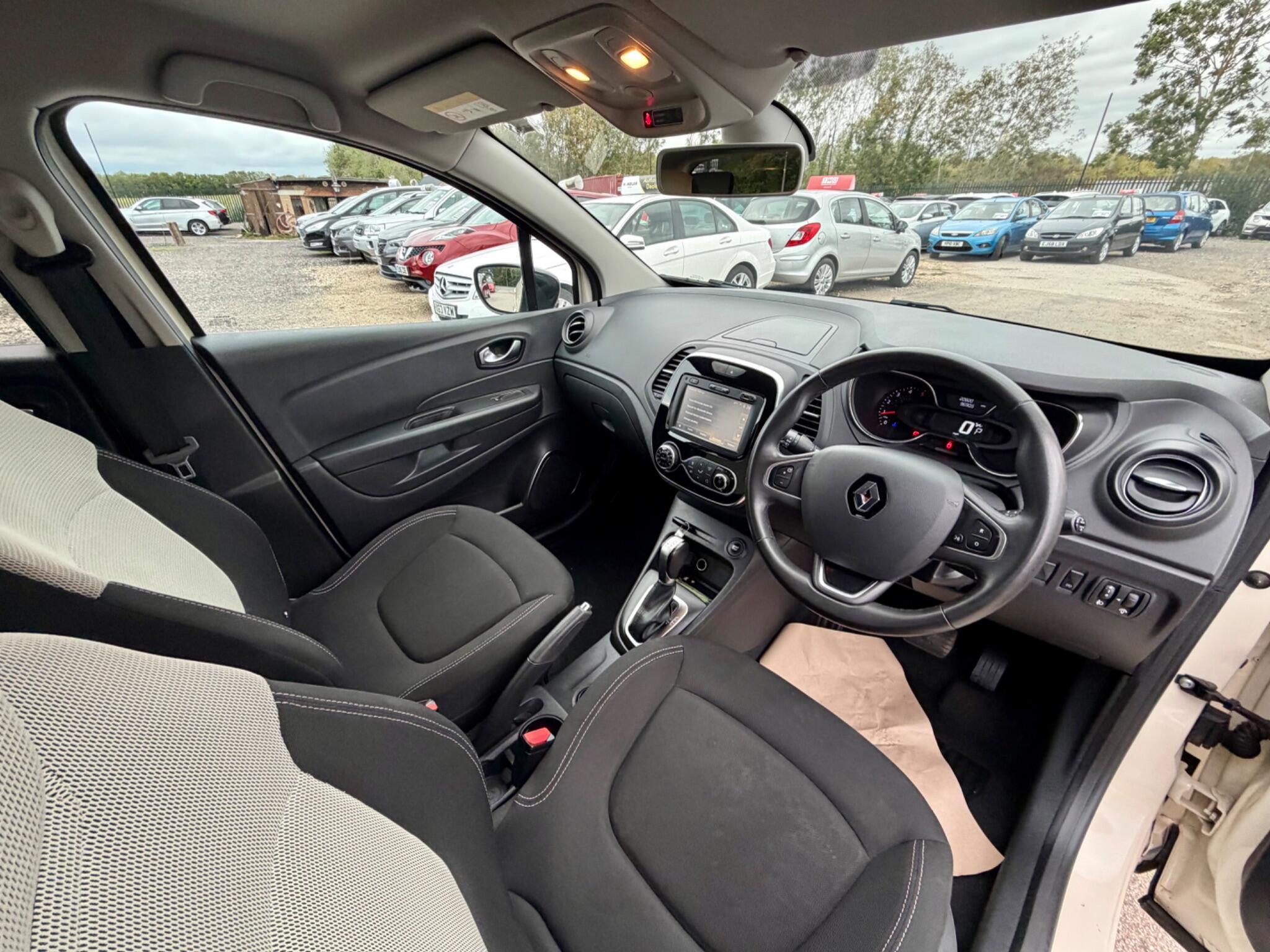 Renault Captur view 22