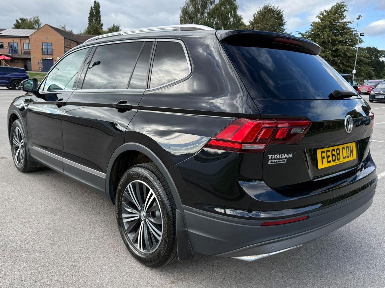 Volkswagen Tiguan Allspace view 60
