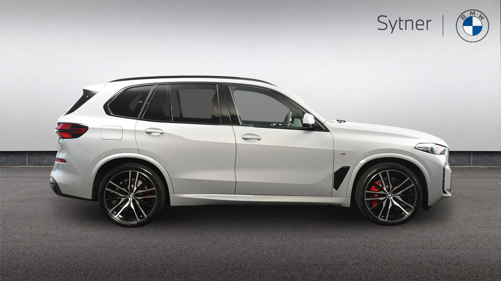 BMW X5 view 3