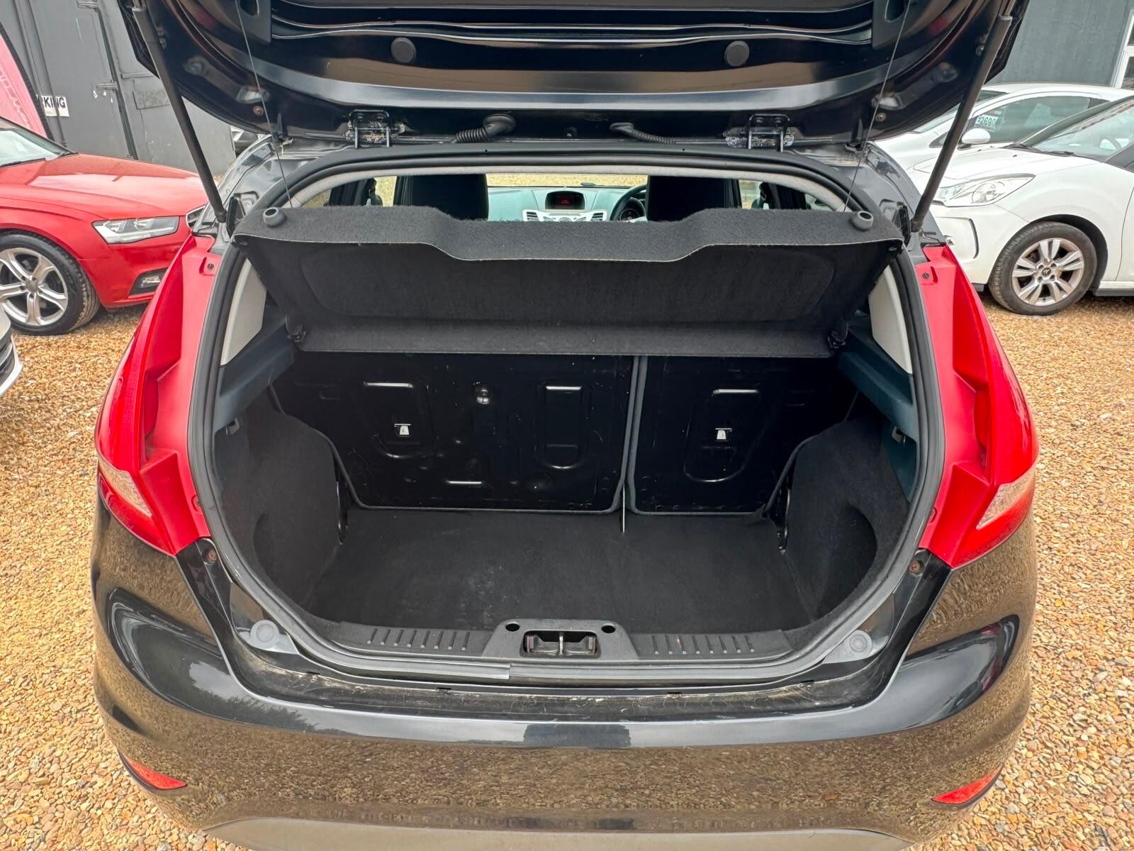 Ford Fiesta view 28