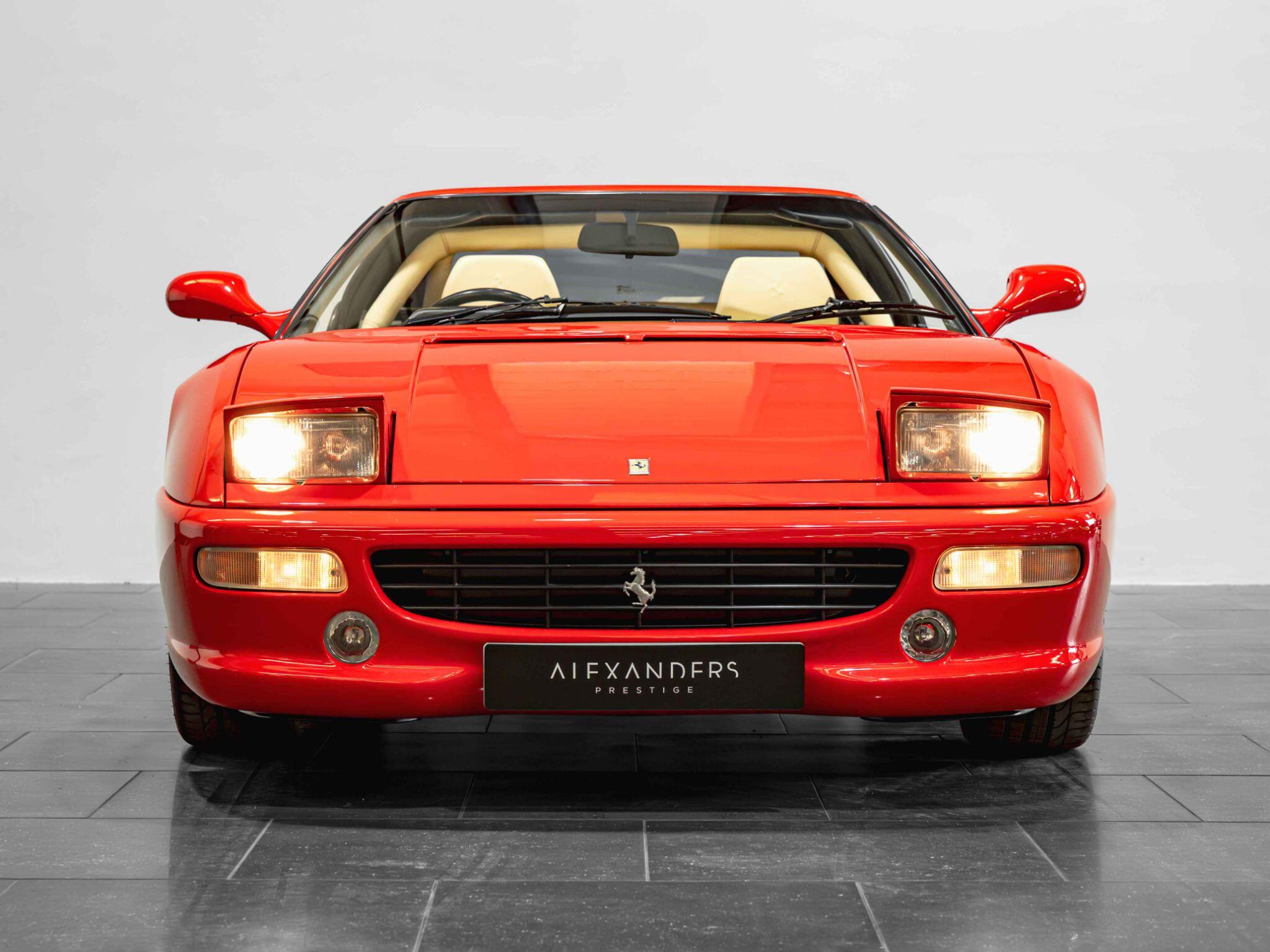 Ferrari F355 view 11