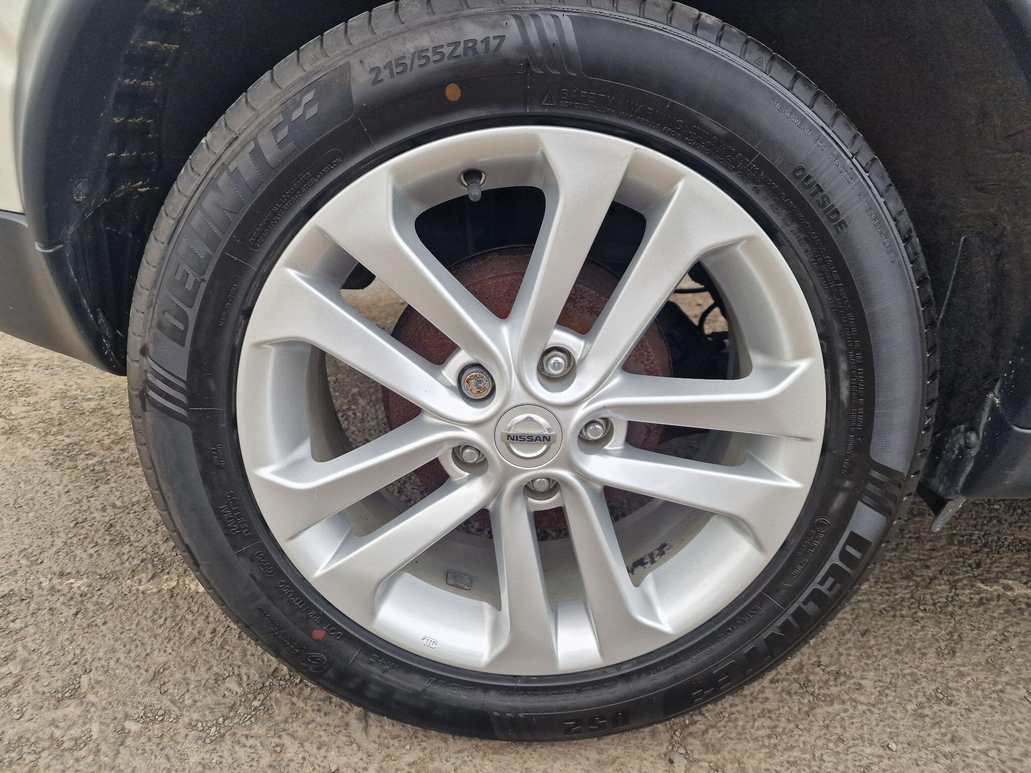 Nissan Juke view 30