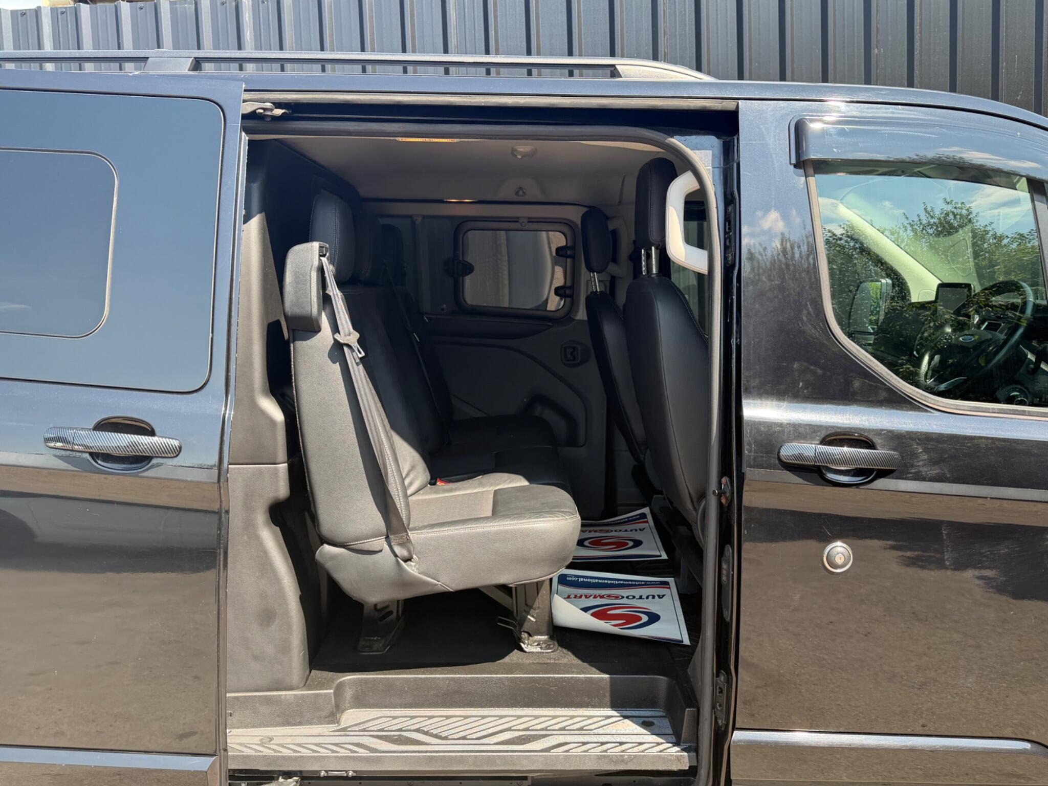 Ford Transit Custom view 46