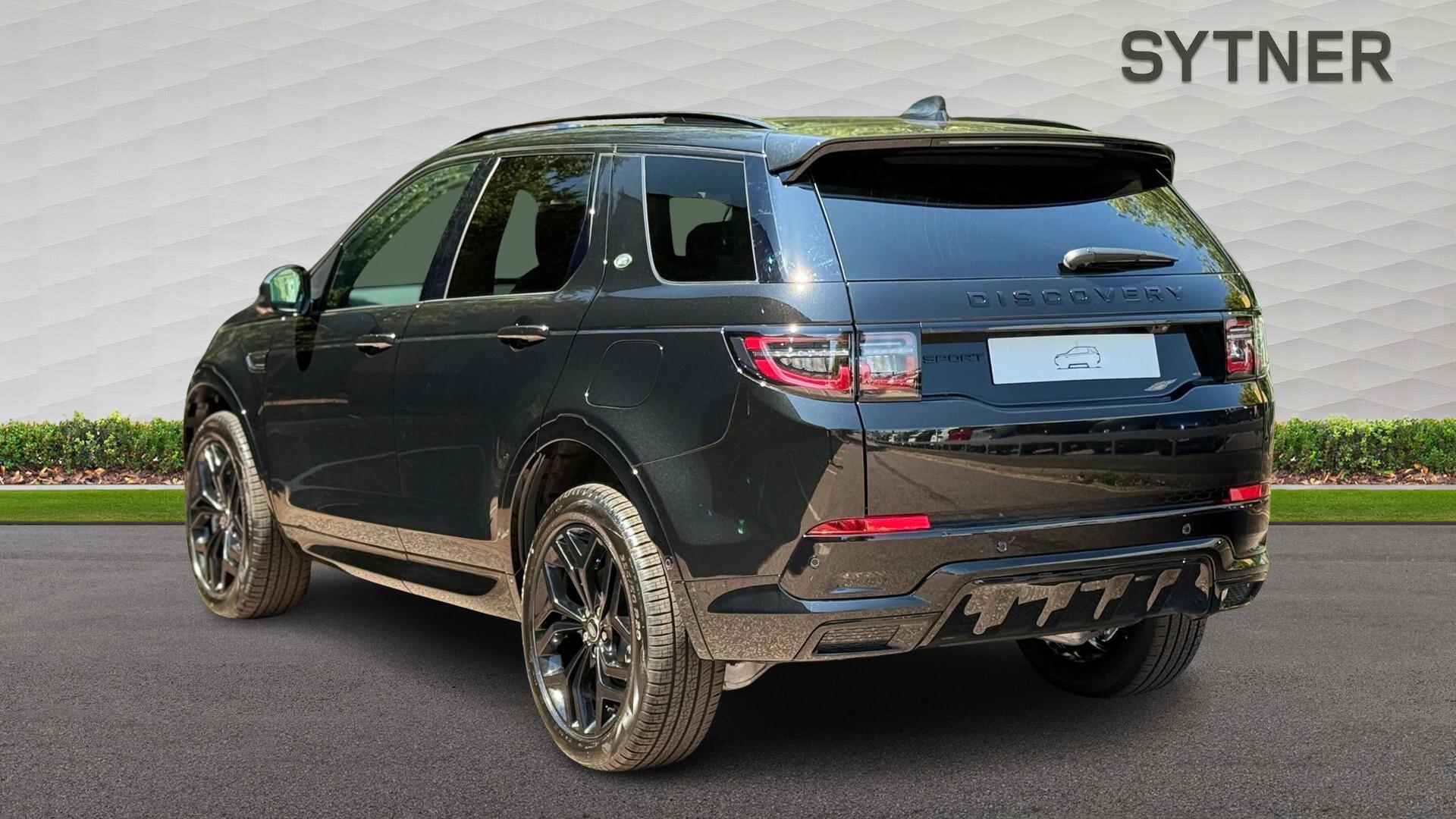 Land Rover Discovery Sport view 2