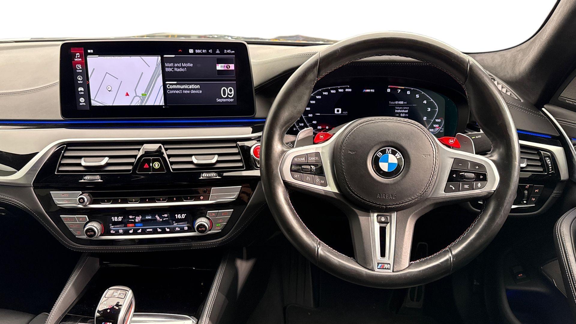 BMW M5 view 5