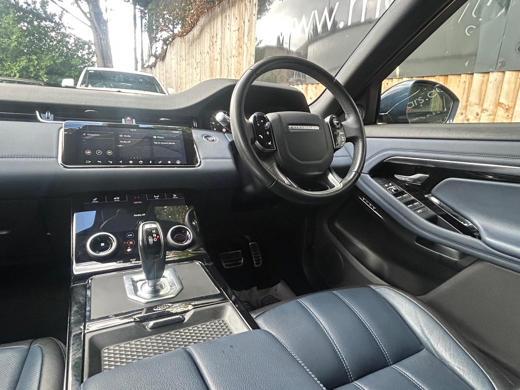 Land Rover Range Rover Evoque view 27