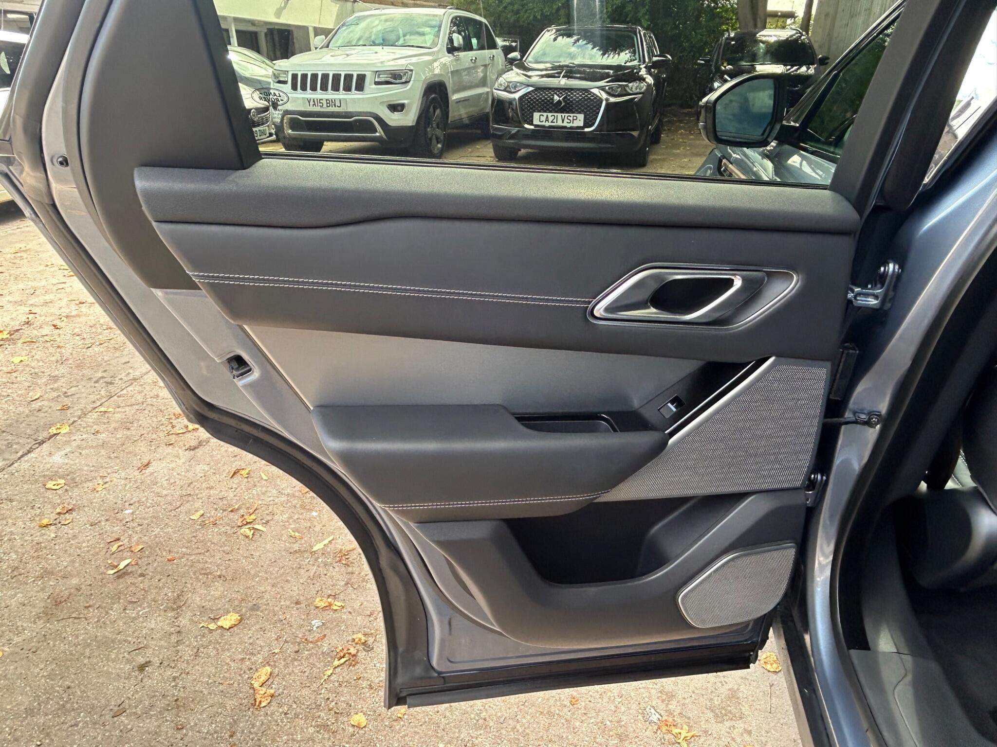 Land Rover Range Rover Velar view 33