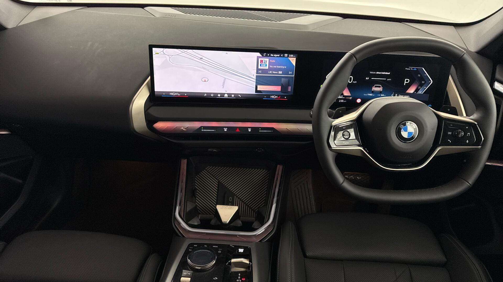 BMW X3 view 4