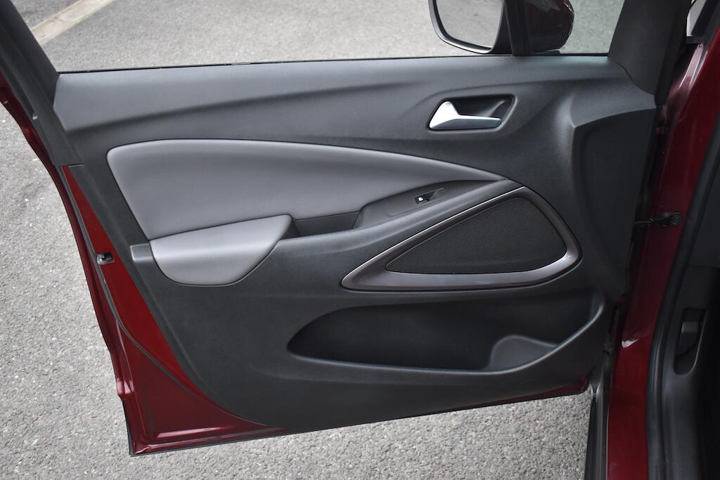 Vauxhall Crossland X view 39