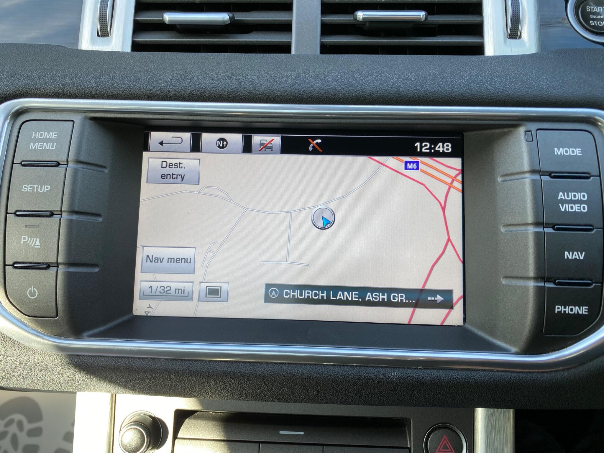Land Rover Range Rover Evoque view 41