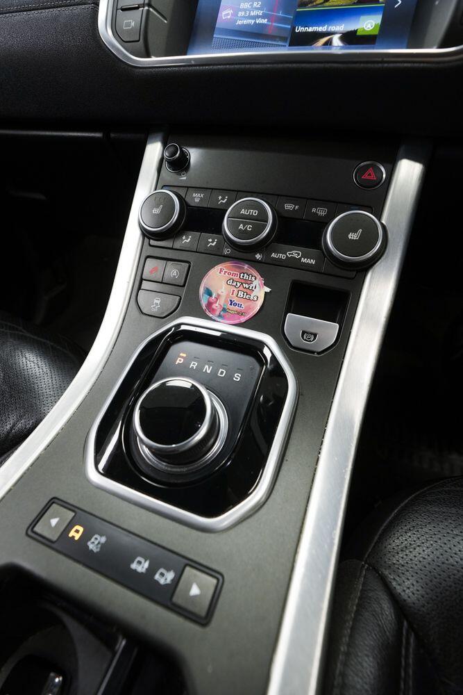 Land Rover Range Rover Evoque view 18
