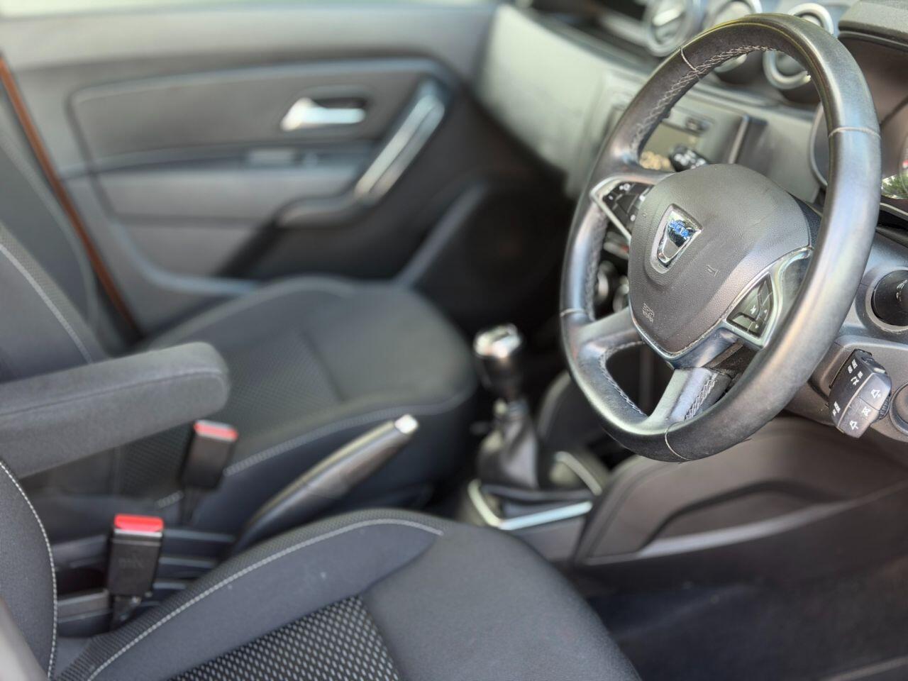 Dacia Duster view 87