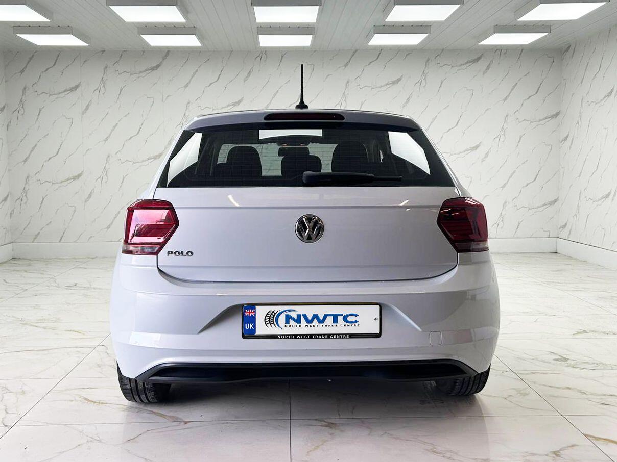 Volkswagen Polo view 10