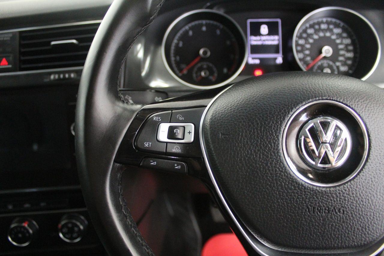 Volkswagen Golf view 45