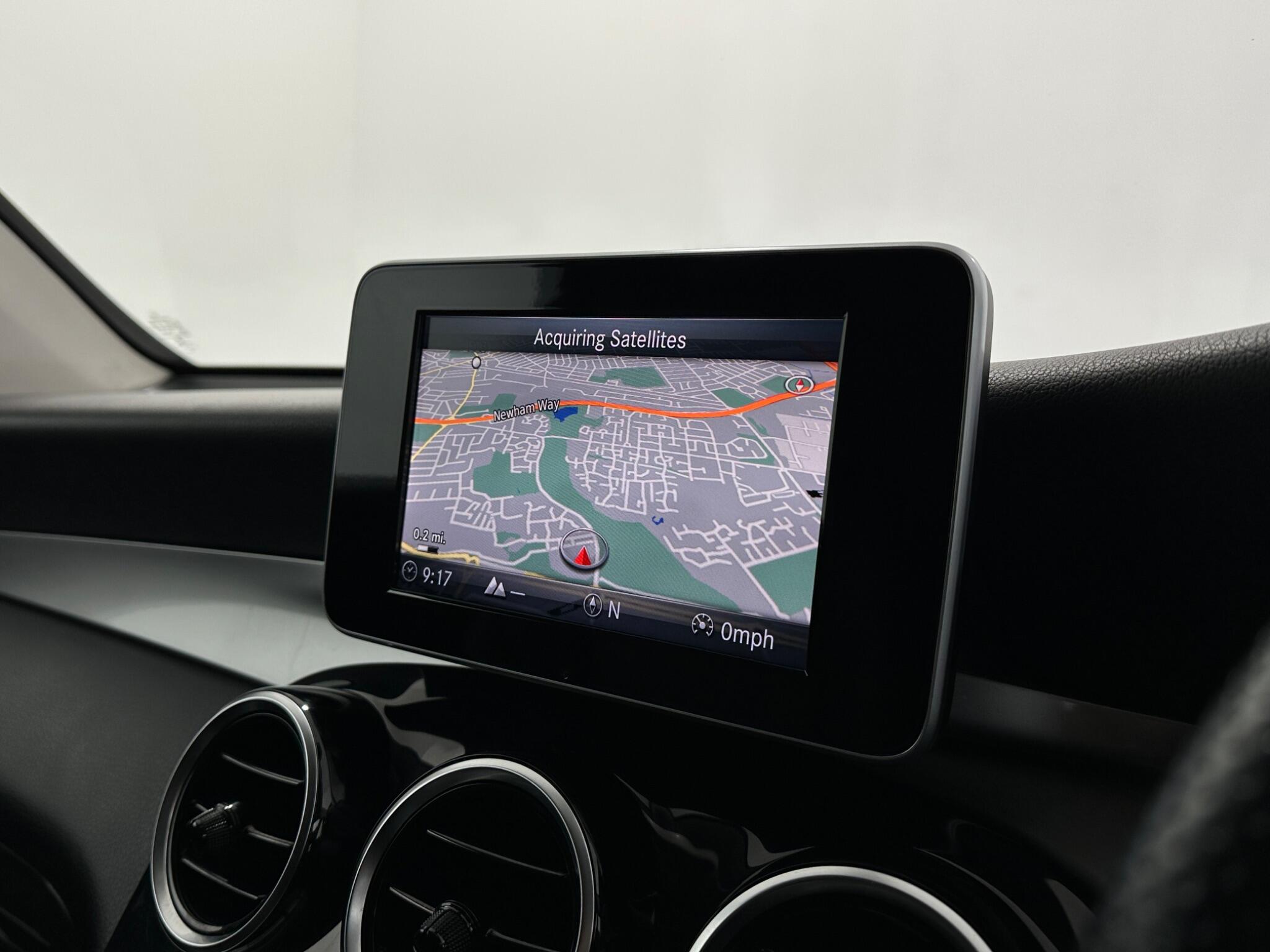 Mercedes-Benz GLC view 23