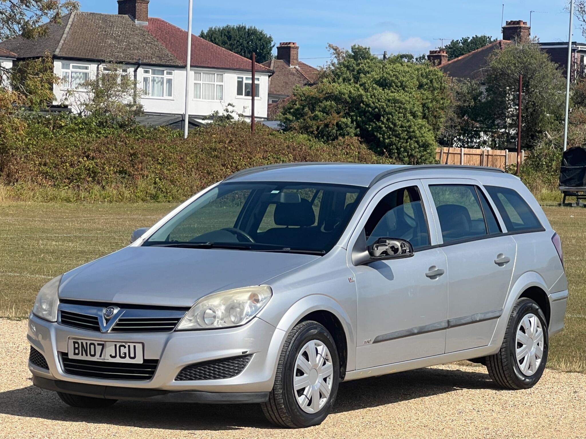Vauxhall Astra view 5