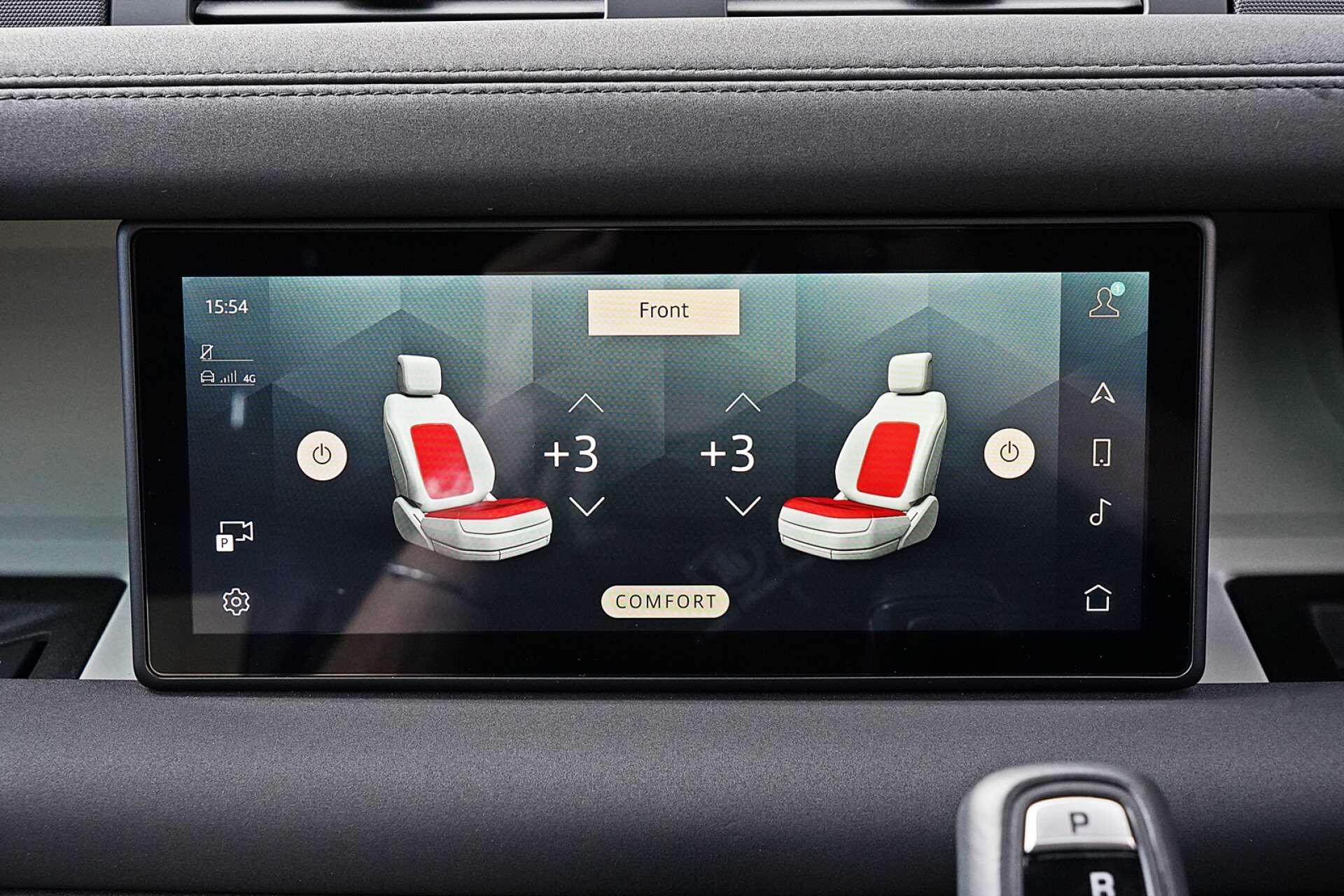 Land Rover Defender view 30