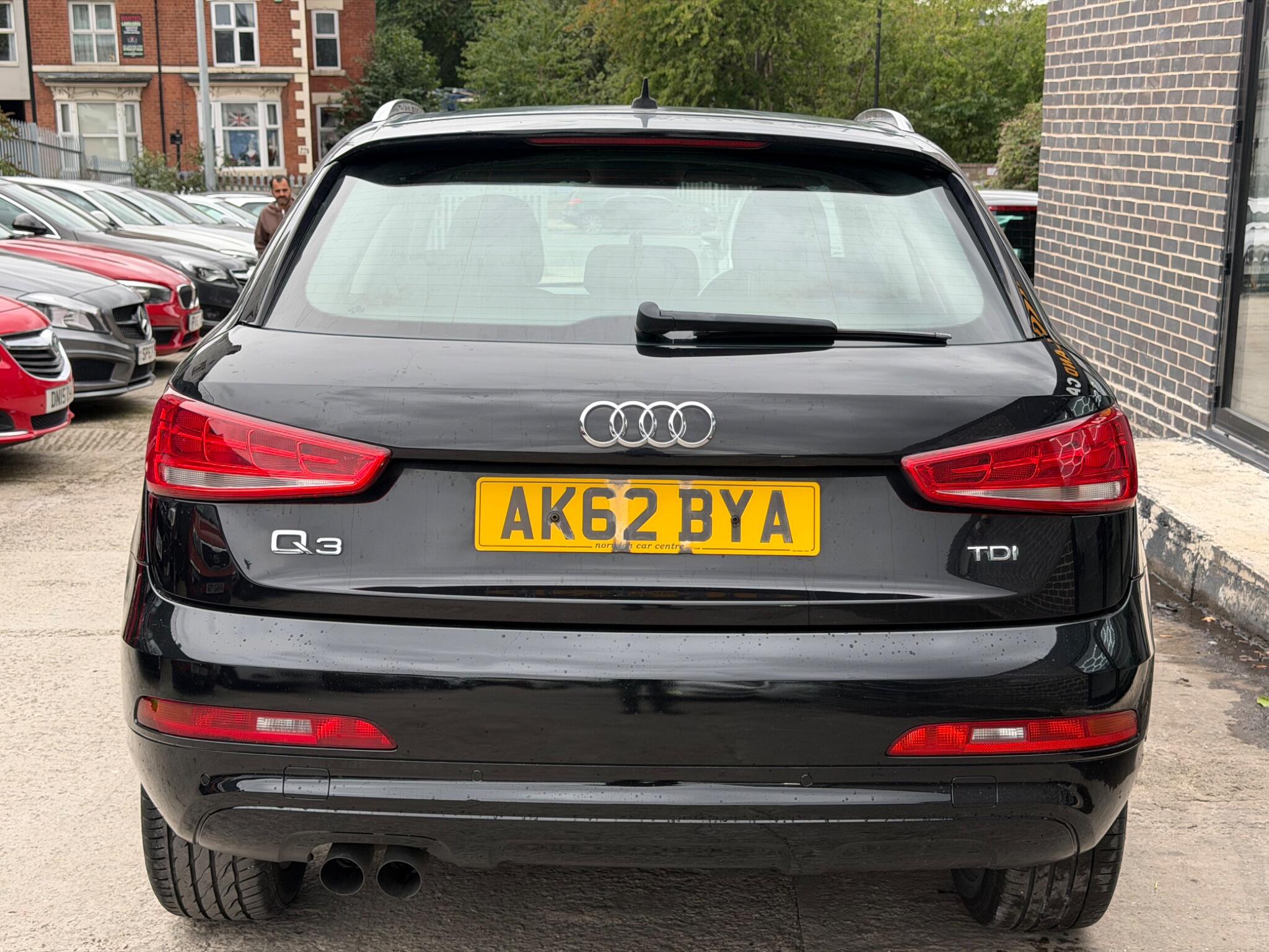 Audi Q3 view 5