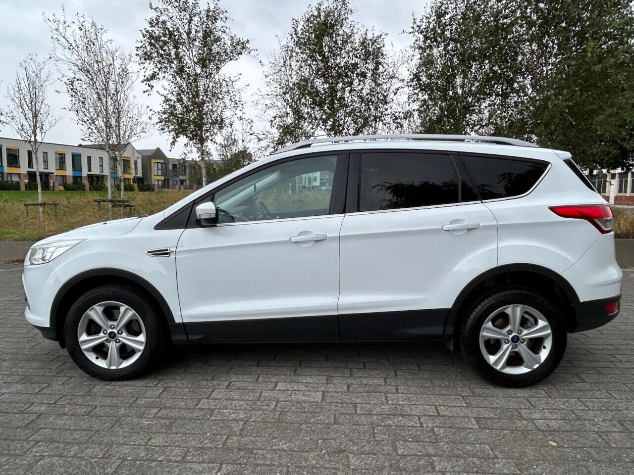 Ford Kuga view 17