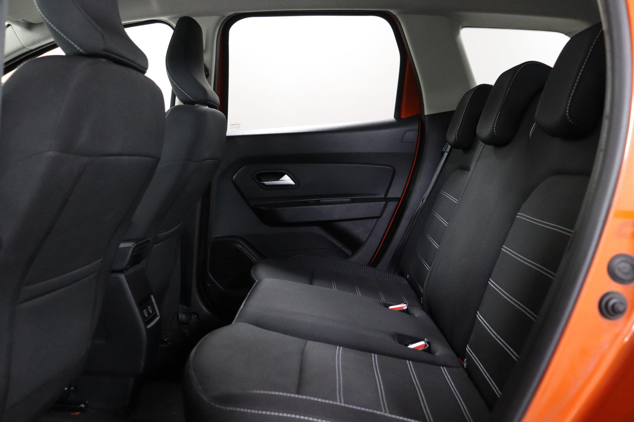 Dacia Duster view 42