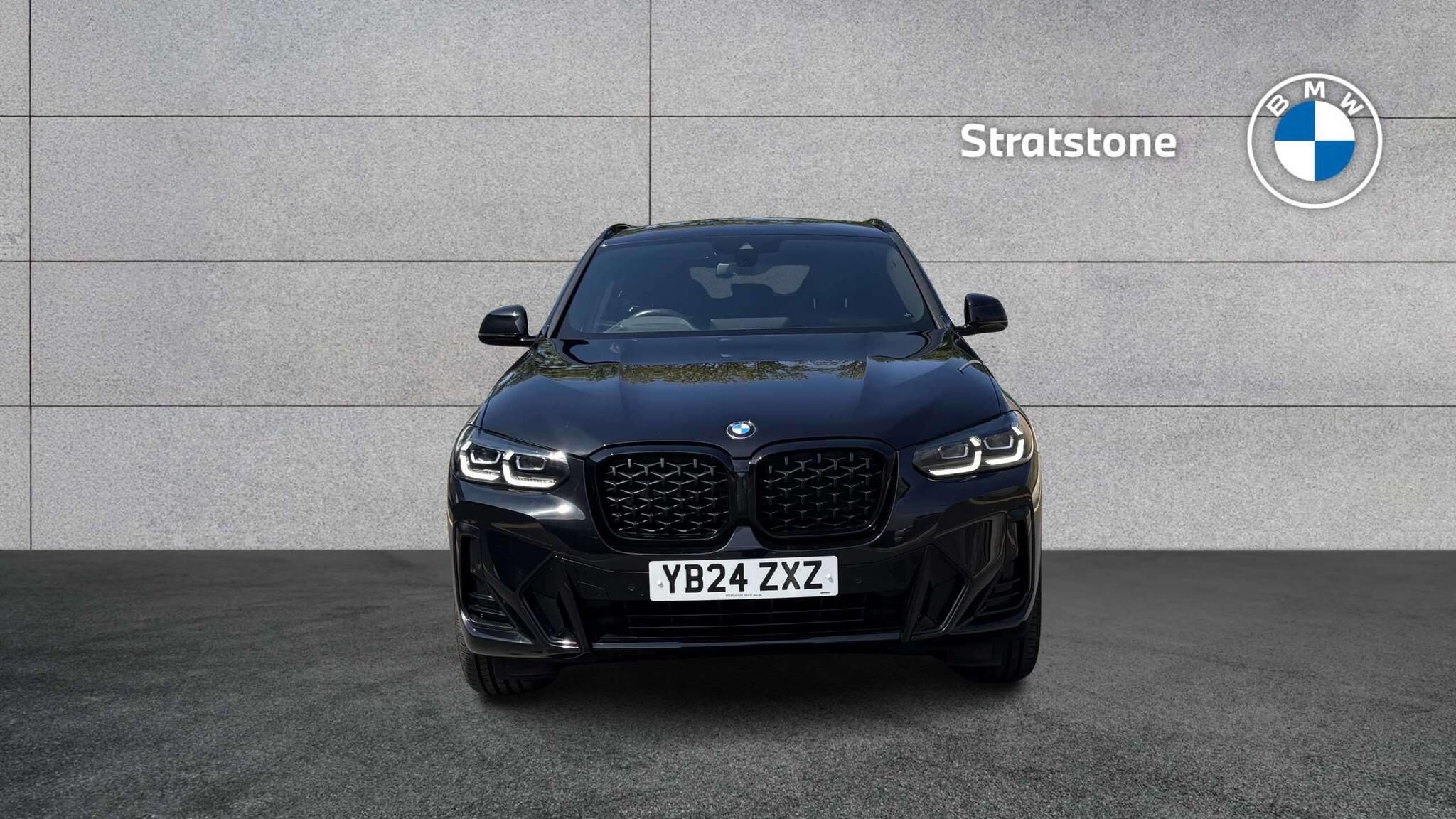 BMW X4 view 16