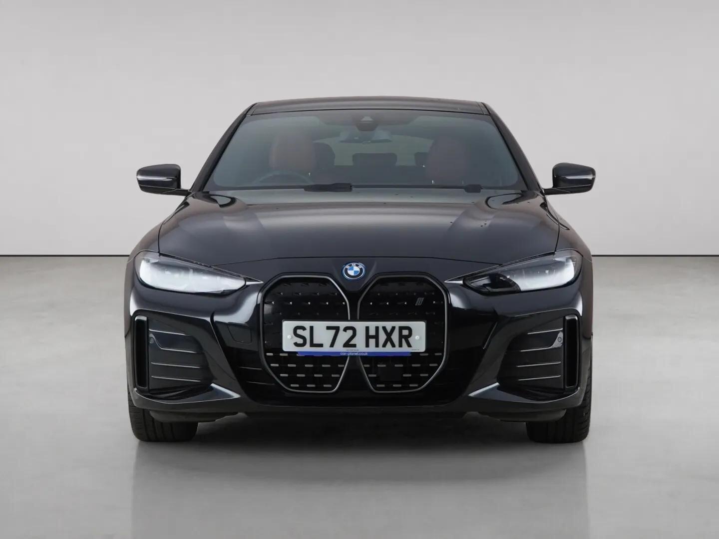 BMW I4 view 5
