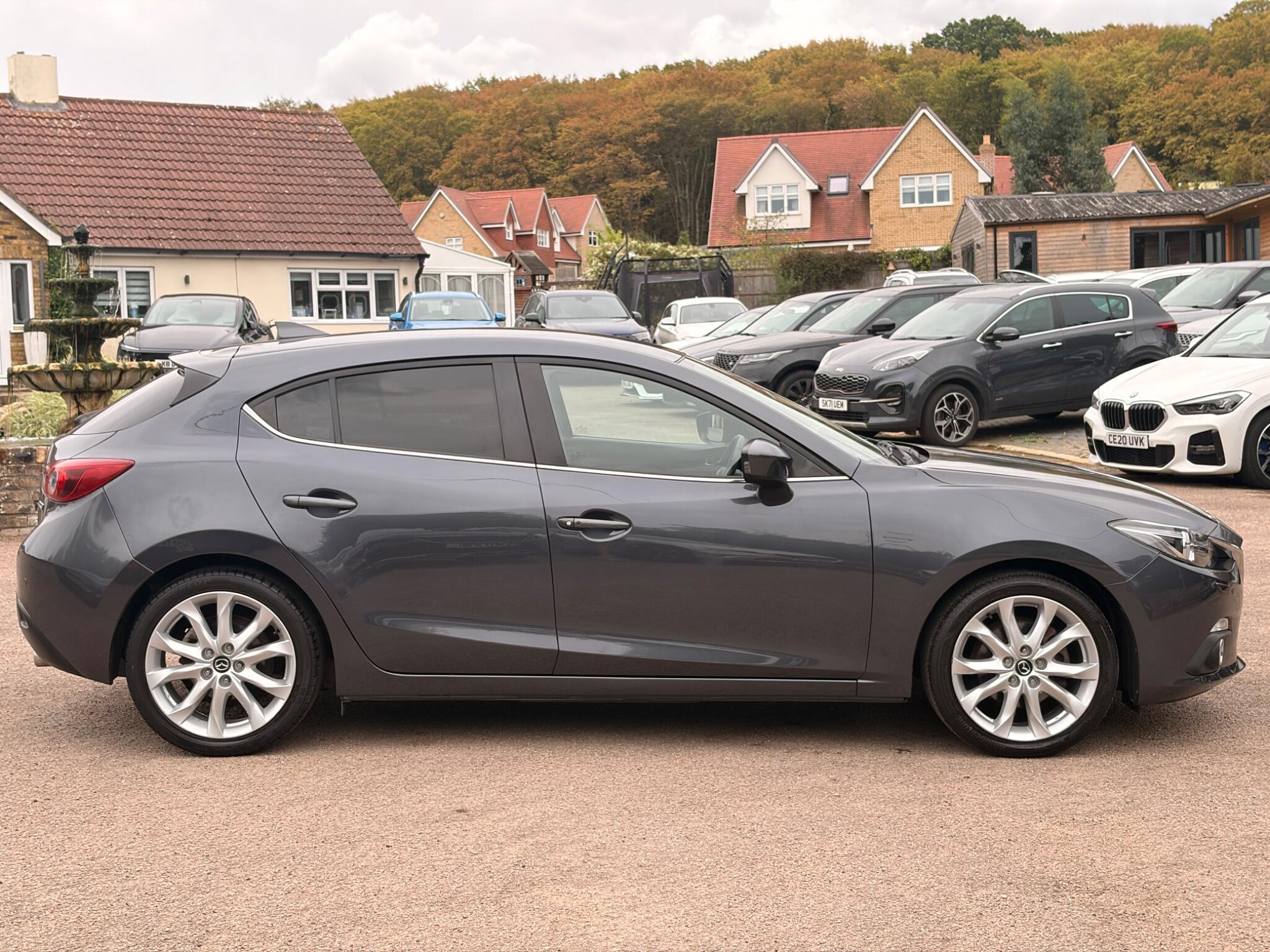 Mazda Skyactiv-G view 5