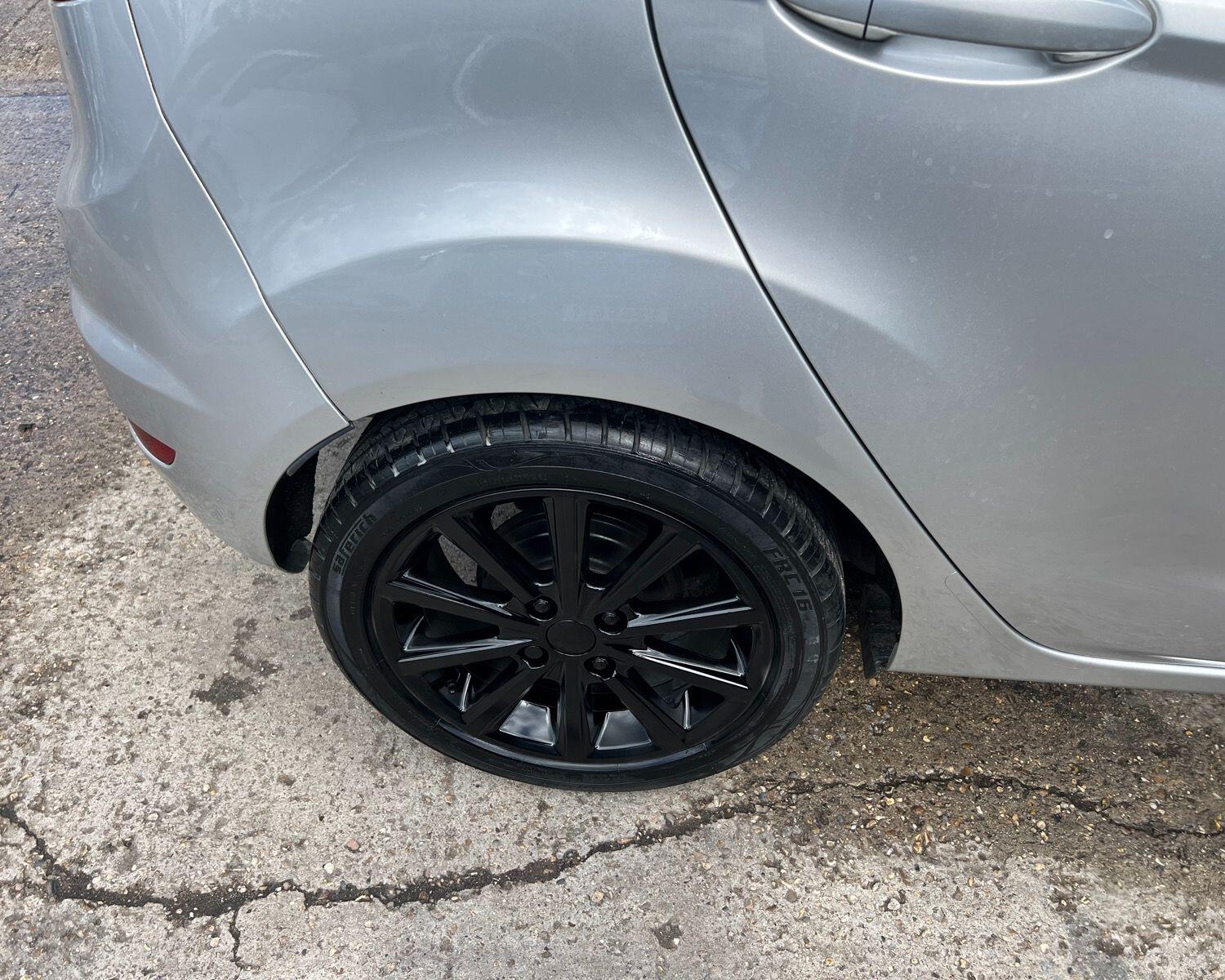 Ford Fiesta view 8